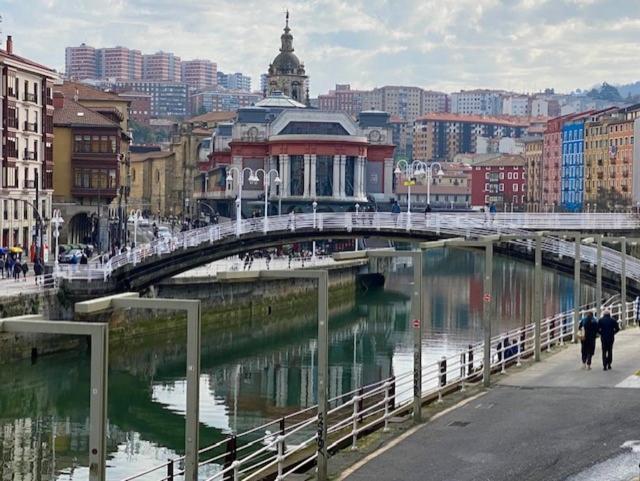 Apartamento Piso De Diseño Con Vistas A La Ria. Bilbao Exterior foto